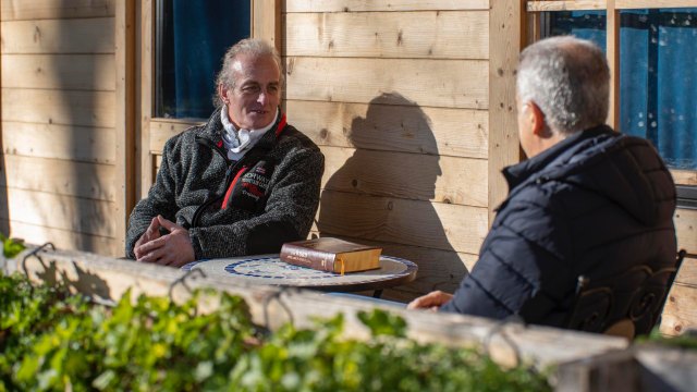 Преодолев рабство слухов и моих представлений, я с радостью приняла возвращение Господа (II) Библия Онлайн | Изображение | Обратиться к Богу